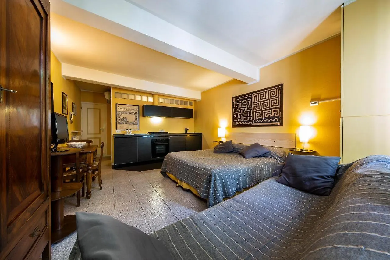 B&B Al Ducale And Apartments Parme 0*,  Italie
