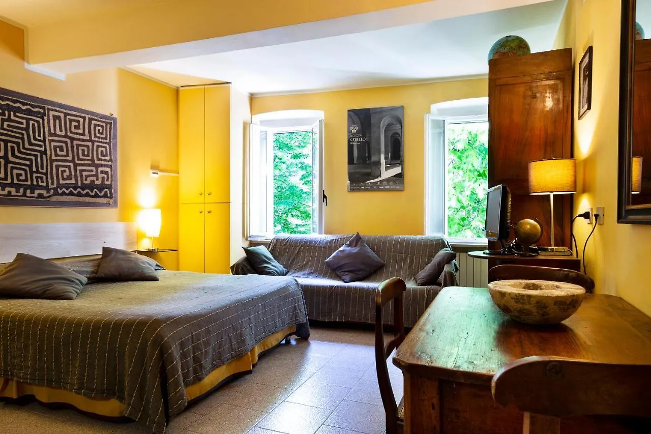 B&B Al Ducale And Apartments Parme Italie