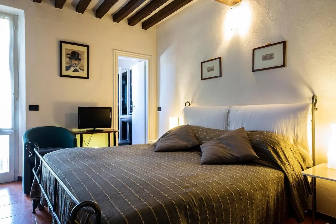 B&B Al Ducale And Apartments Parme
